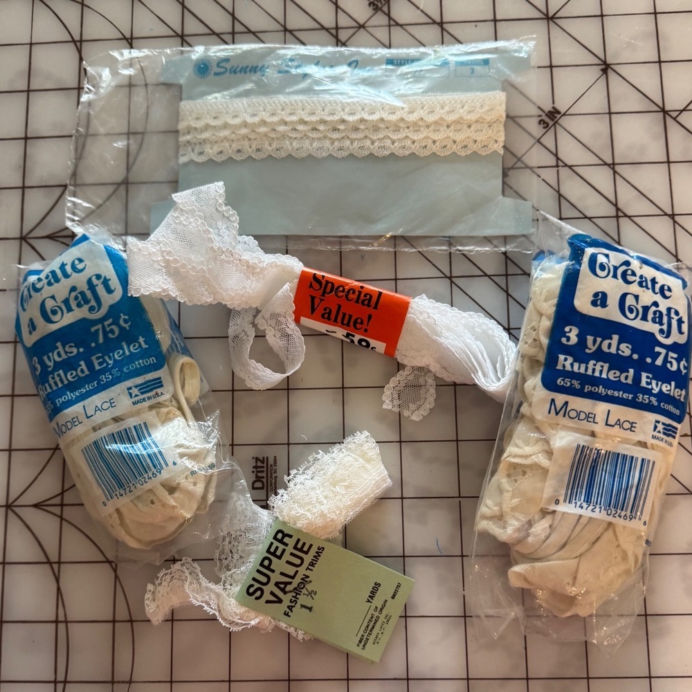 Vintage Lace Trim Lot Create a Craft Ruffled Eyelet Sunny Styles White Cream 5pc